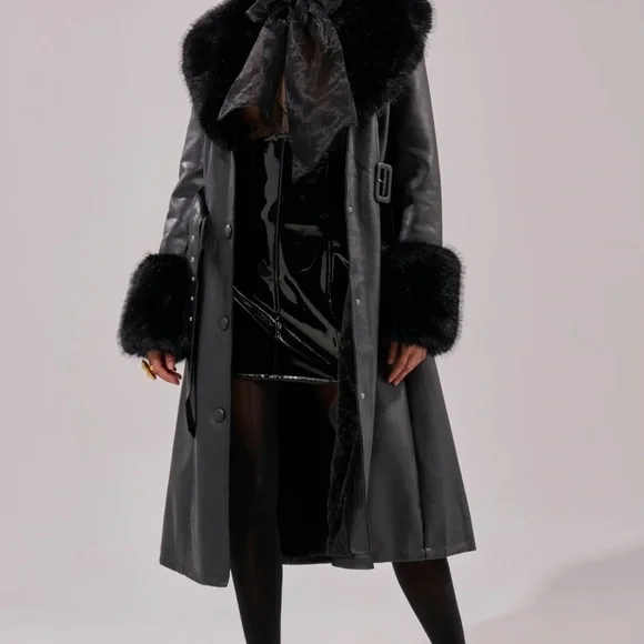 AKIRA Black Faux Leather Coat with Fur Trim NWT size 2x  *SOLDOUT* - Picture 5 of 15